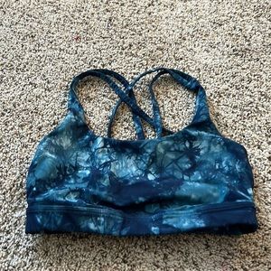Lululemon Sports Bra - Size 4 - No pads
